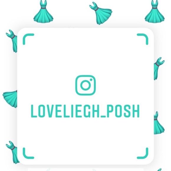 Welcome to my closet! โจ - Picture 2 of 2